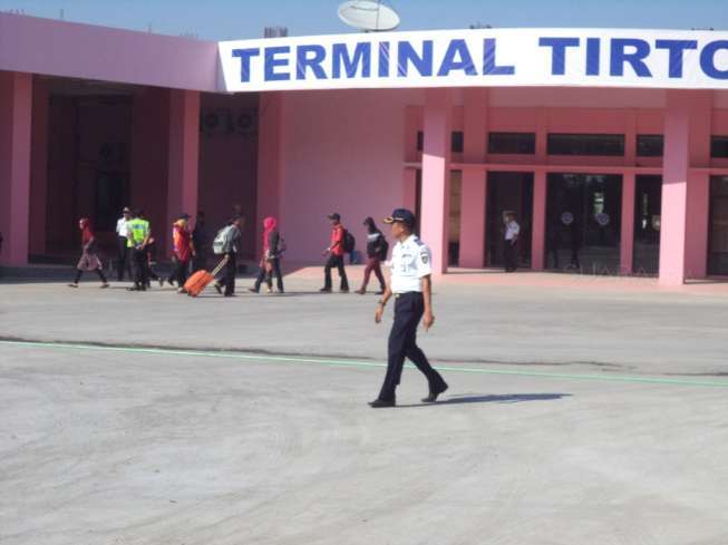 Terminal Tirtonadi Solo, Jawa Tengah, Rabu (15/7/2015). [suara.com/Labib Zamani]