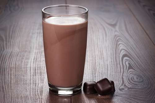 Ilustrasi susu cokelat. (Shutterstock)