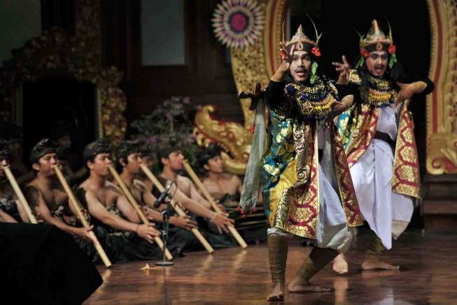 Perayaan penetapan tari Bali sebagai warisan budaya dunia di Taman Budaya Denpasar, Rabu (30/12).