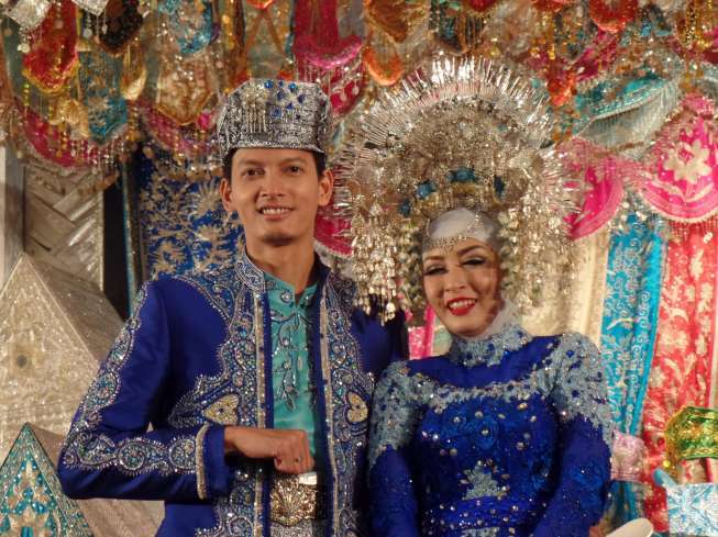 Aktor Fedi Nuril dan Vanny Widyasasti melangsungkan akad nikah di Gedung Balai Sudirman, Jakarta, Minggu (17/1).