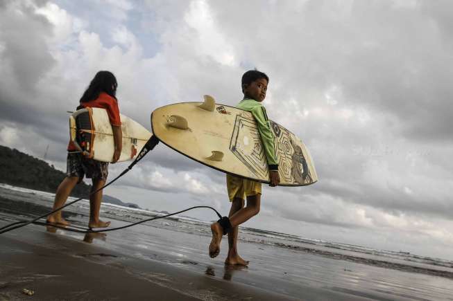 Pantai Air Manis Penginapan Dan Oleh Oleh أيامي