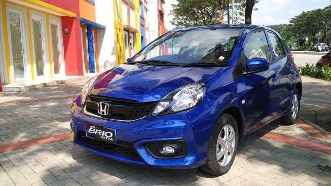 New Honda Brio Satya, mobil baru Honda di segmen LCGC yang diperkenalkan pada April 2016 (Suara.com/Insan Akbar Krisnamusi).