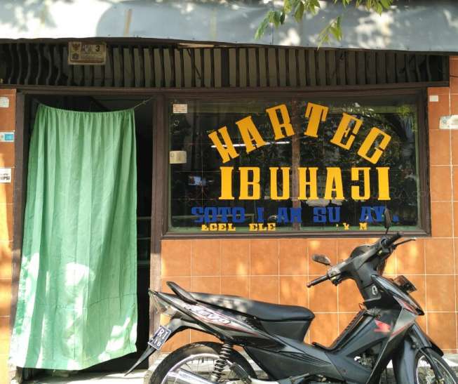 Warung Tegal di bulan puasa [suara.com/Erick Tanjung]