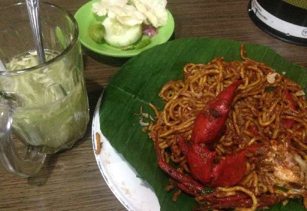 Kuliner Mi Aceh. [Rizka Chaerani]