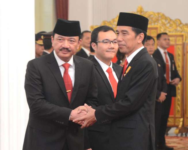 Presiden Joko Widodo bersama Kepala BIN Jenderal Pol Budi Gunawan di Jakarta, Jumat (9/9/2016). [Biro Pers Istana]