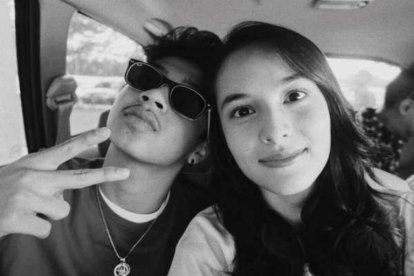 Bastian Steel dan Chelsea Islan. (Instagram/@bastiansteel)