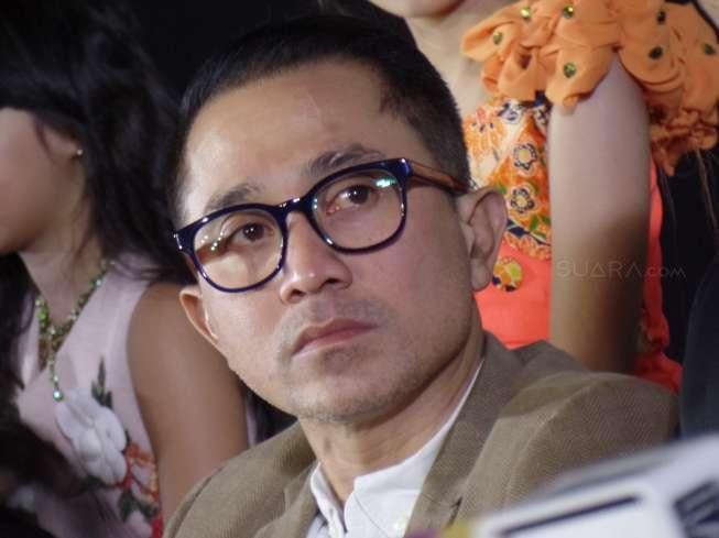 Lukman Sardi di acara gala premiere 'Surat Kecil untuk Tuhan' di CGV Cinemas, kawasan Thmarin, Jakarta Pusat, Selasa malam (20/6/2017). [suara.com/Ismail]