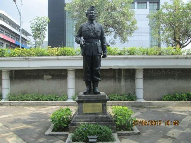 Monumen Tugu Pahlawan, simbol Kota Surabaya, Jawa Timur. [Suara.com/Adhitya Himawan]