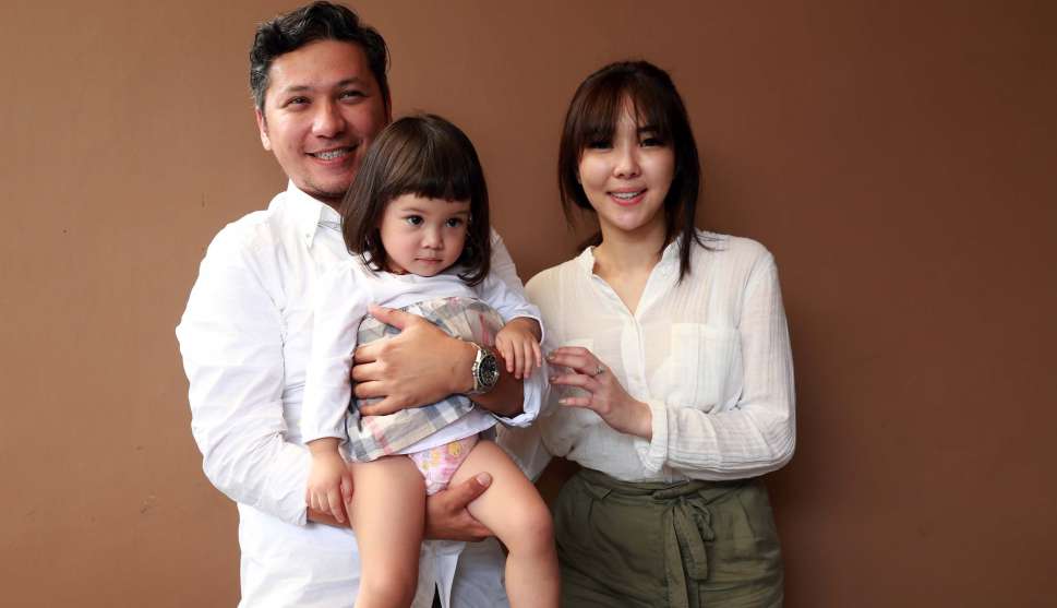 Gading Marten bersama Gisella Anastasia dan Gempi. [Suara.com]