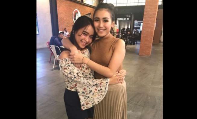 Ayu Ting Ting dan Assyifa Nuraini. [Instagram @syifaassyifaaa]