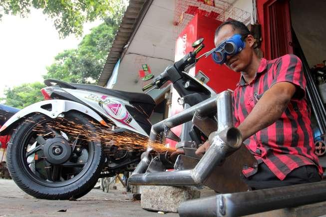Pembuat Modifikasi Motor untuk Difabel Pembuat Modifikasi Motor untuk Difabel