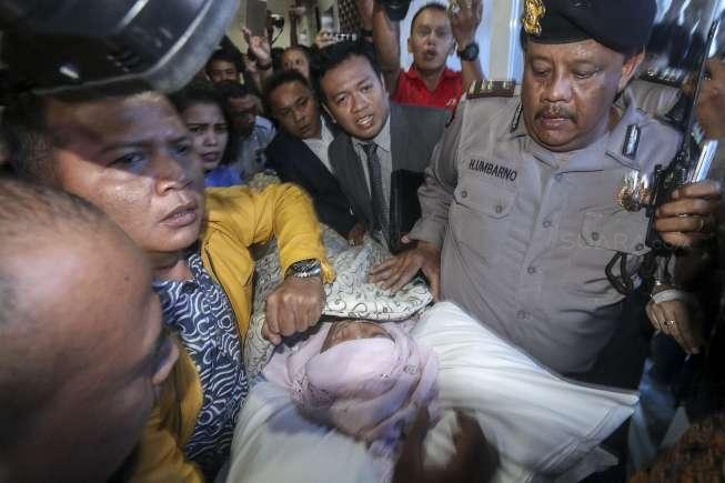 Setya Novanto Dipindah Ke Rscm Kencana Bagian 4