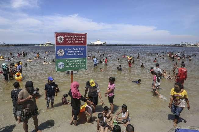 Wisata pantai ancol jakarta