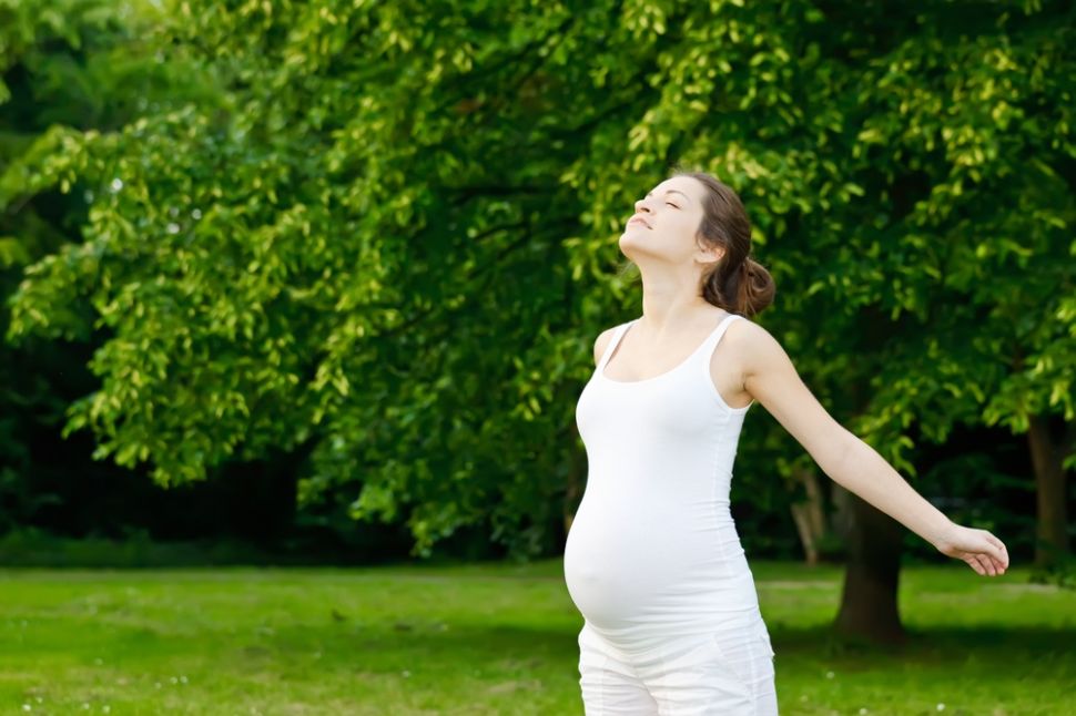 Latihan pernapasan ibu hamil. [Shutterstock]