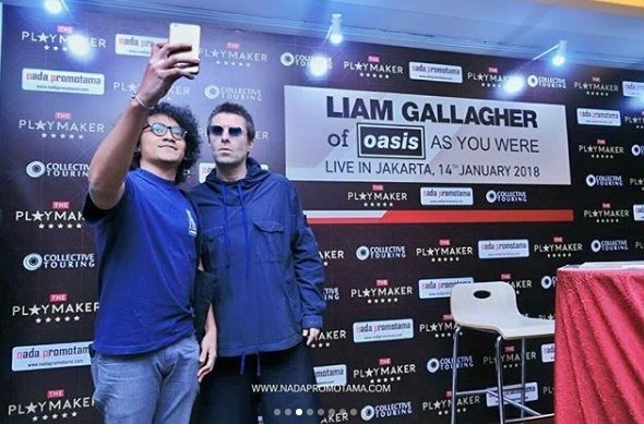 Marsall d'masiv foto bareng Liam Gallagher [Instagram/nada_promotama]