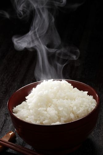 Ilustrasi memasak nasi. (Shutterstock)