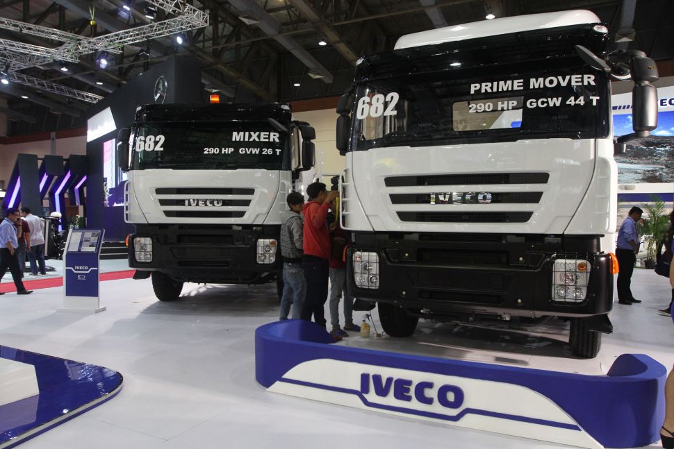 Pameran otomotif khusus kendaraan komersial Gaikindo Indonesia International Commercial Vehicle Expo (GIICOMVEC) 2018 resmi dibuka di Jakarta Convention Center (JCC), Senayan, Jakarta, Kamis (1/3).