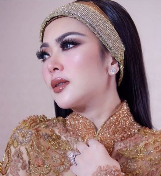 Soal Cincin di Alpukat Begini Jawaban Syahrini 