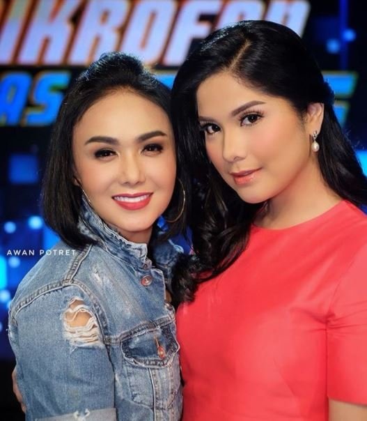 Yuni Shara dengan Annisa Pohan (yunishara36/instagram).