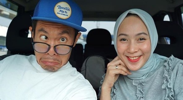 Melky Bajaj dan istrinya, Dewi Fitri Handayani [Instagram/melki_bajaj]