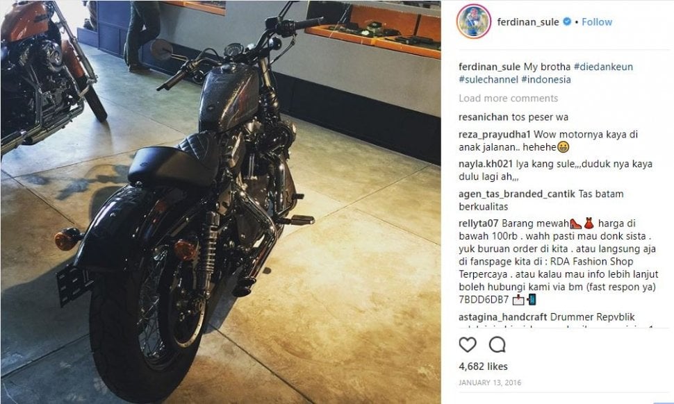 Penampakan motor gede milik komedian Sule (@ferdinan_sule/instagram).