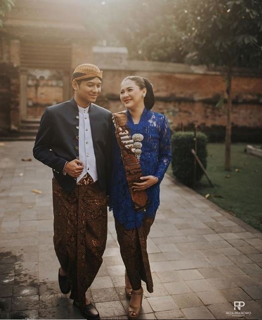 Vicky Shu melakukan sesi maternity shoot (rezaprabowophoto/instagram).