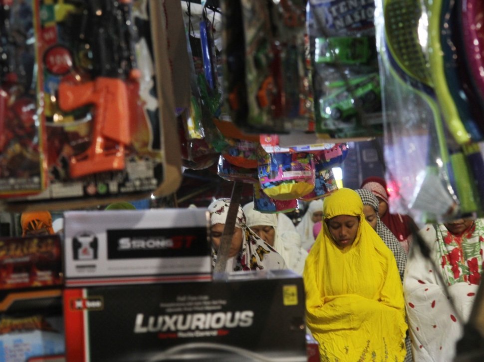 Tarawih Pertama di Pasar Gembrong Tarawih Pertama di Pasar Gembrong