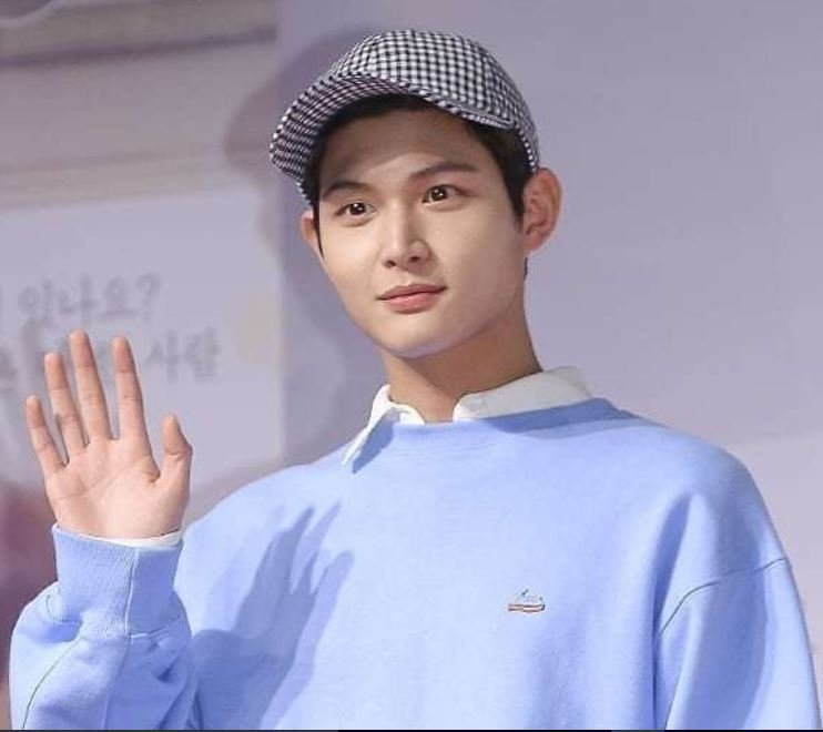 Lee Seo Won (Instagram)