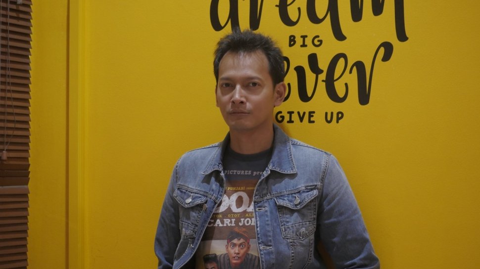 Fedi Nuril saat berkunjung ke kantor Pahami.id, Kebayoran Baru, Jakarta Selatan, Senin (30/7/2018). [Pahami.id/Dendi Afriyan].