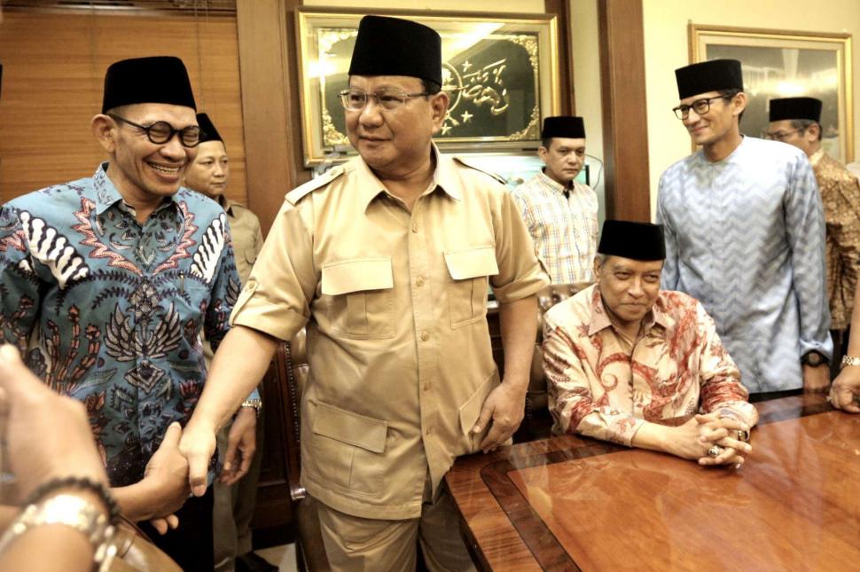 Pertemuan tersebut dilakukan dalam rangka silaturahmi serta membicarakan tentang pencalonan Prabowo-Sandi sebagai Presiden dan Wakil Presiden periode 2019-2024. [Suara.com/Muhaimin A Untung]