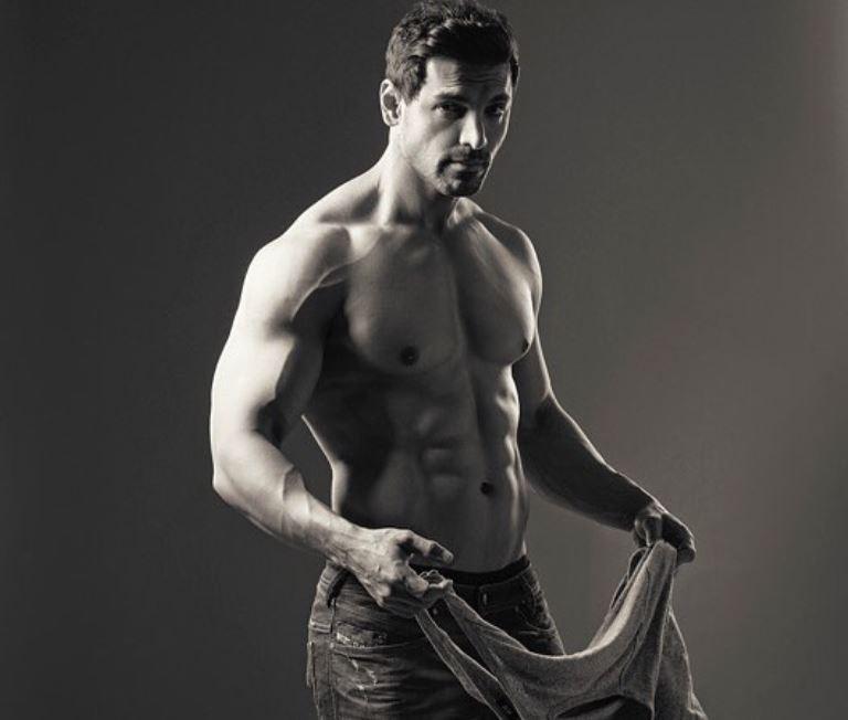 John Abraham (Instagram)