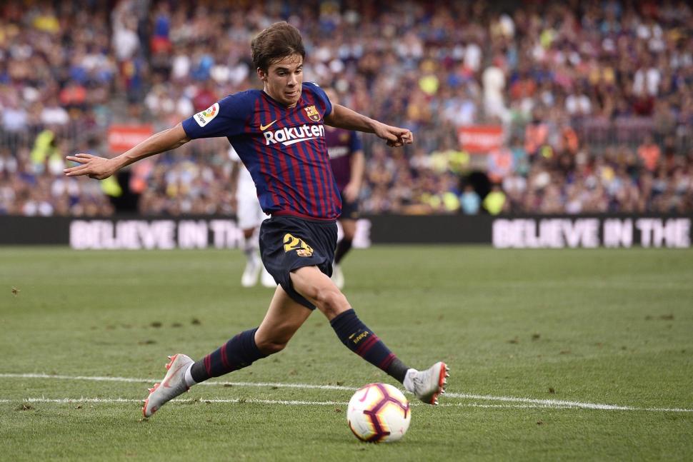 Pemain Barcelona, Riqui Puig (AFP)