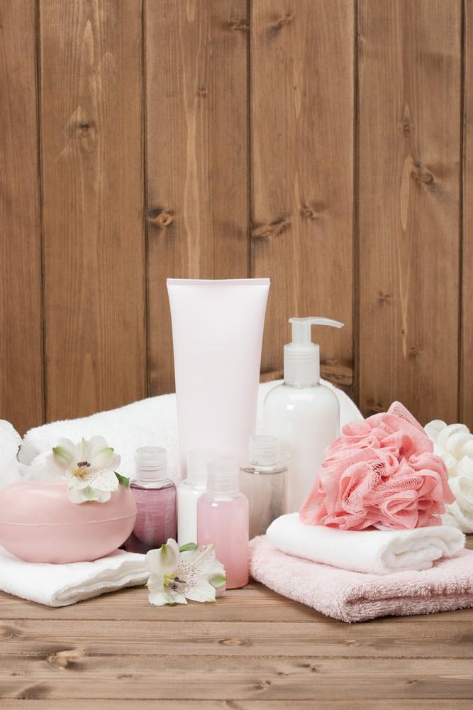 Nebfebak nabfaat body milk, body cream, body lotion [Shutterstock]