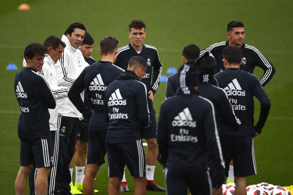 Santiago Solari Pimpin Sesi Latihan Real Madrid Santiago Solari Pimpin Sesi Latihan Real Madrid