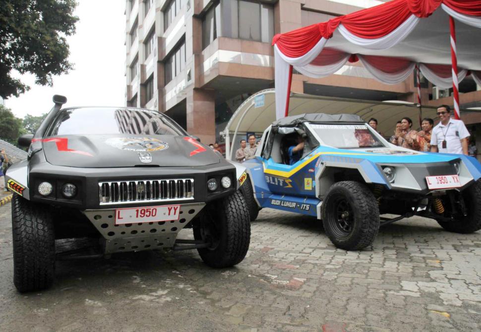 Keren Ini Mobil  Listrik  Buatan Mahasiswa Indonesia