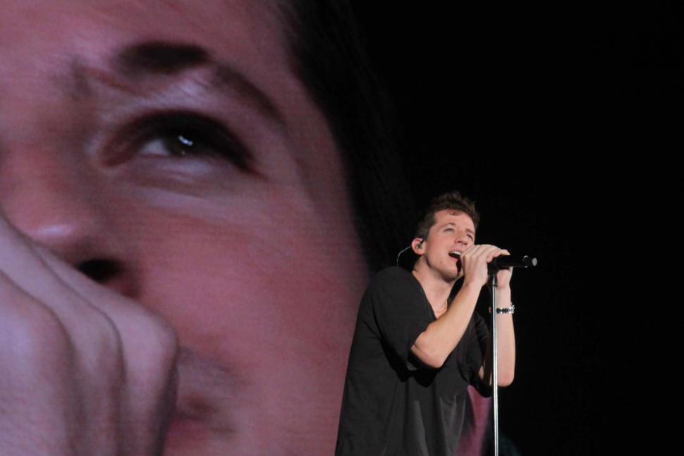 Charlie Puth Hipnotis Ribuan Penonton di ICE BSD Charlie Puth Hipnotis Ribuan Penonton di ICE BSD
