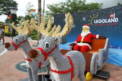 Hujan salju di Legoland Malaysia. (Legoland Malaysia)