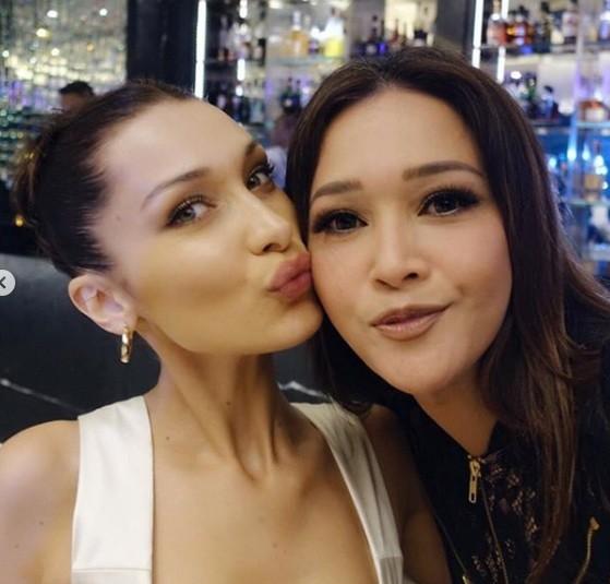 Maia Estianty dan Bella Hadid [Instagram/maiaestiantyreal]