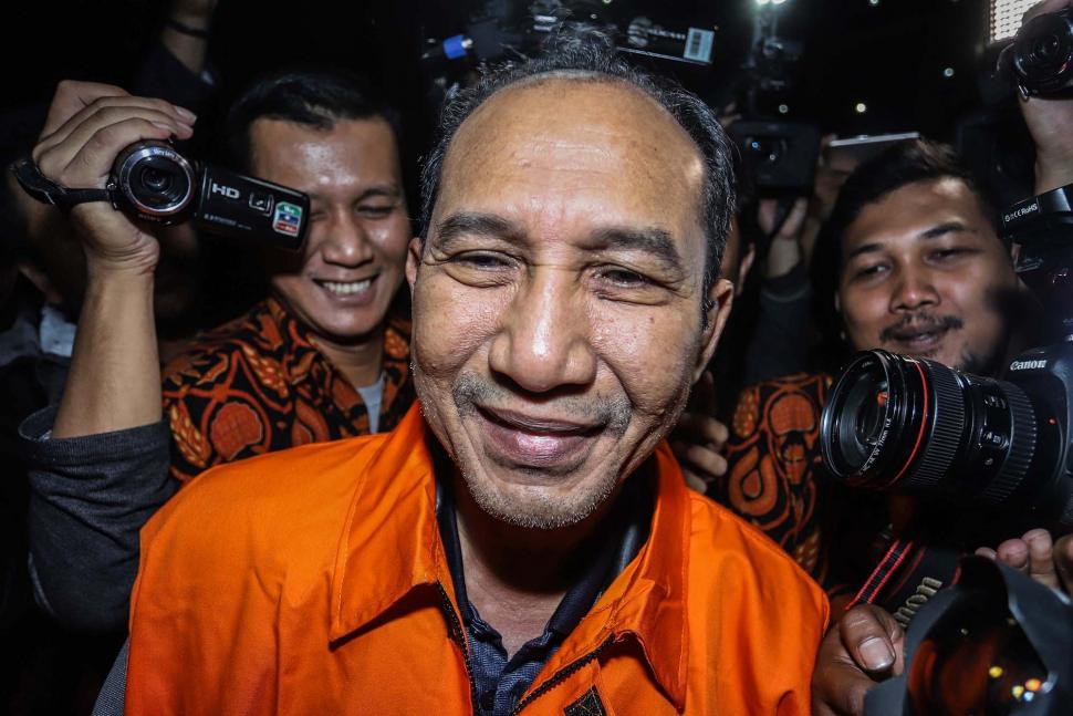 KPK Tahan 2 Hakim Tersangka Suap Perkara di PN Jakarta Selatan KPK Tahan 2 Hakim Tersangka Suap Perkara di PN Jakarta Selatan