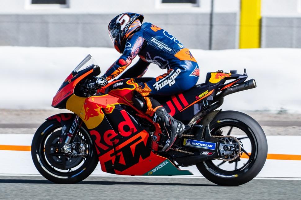 Johann Zarco dengan KTM RC16 setelah pengetesan pasca MotoGP Valencia GP (20/11/2018) di Sirkuit Ricardo Tormo, Spanyol [Shutterstock].