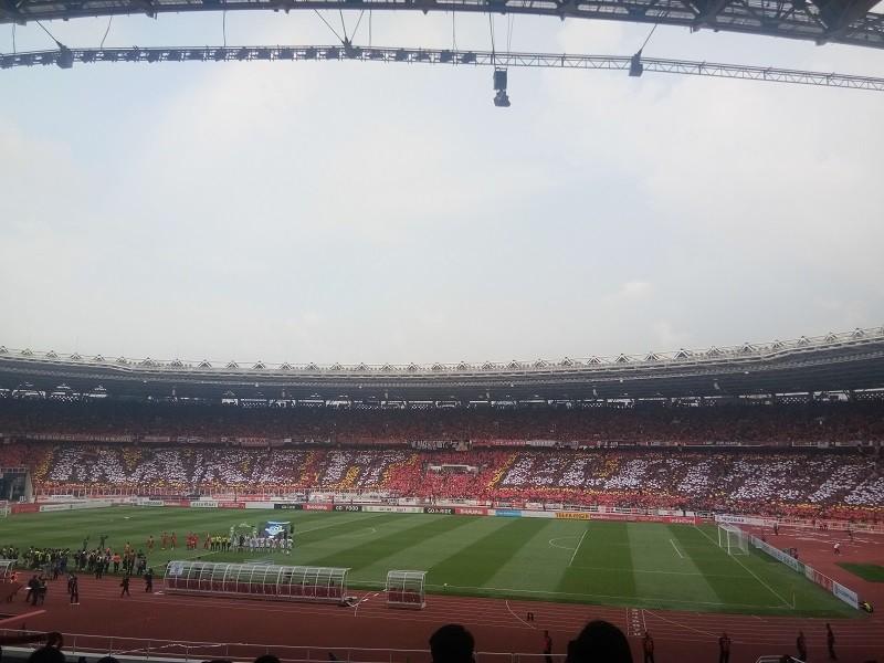 Suasana Stadion Utama Gelora Bung Karno (SUGBK) usai Persija Jakarta berhasil menjadi juara Liga 1 2018 setelah mengalahkan Mitra Kukar 2-1, Minggu (9/12/2018) sore WIB. [Suara.com / Adie PRASETYO NUGRAHA]