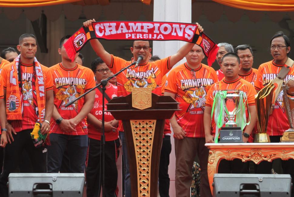 Gubernur Anies Sambut Skuat Persija dan Jakmania di Balai kota Gubernur Anies Sambut Skuat Persija dan Jakmania di Balai kota