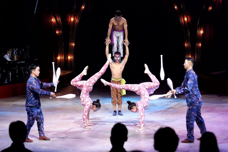 Oriental Circus Indonesia Persembahkan Sirkus Kelas Dunia Oriental Circus Indonesia Persembahkan Sirkus Kelas Dunia