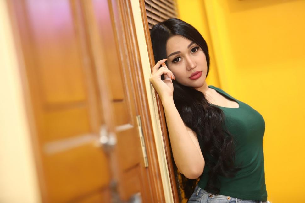 Intip Pose Seksi Lucinta Luna Intip Pose Seksi Lucinta Luna