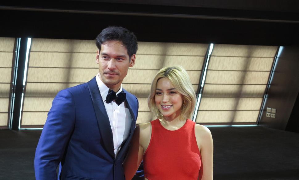 Jessica Iskandar dan Richard Kyle di Red Carpet Gala Premiere film Asal Kau Bahagia, Genting Cruise, Port Klang, Malaysia, Kamis (20/12/2018).