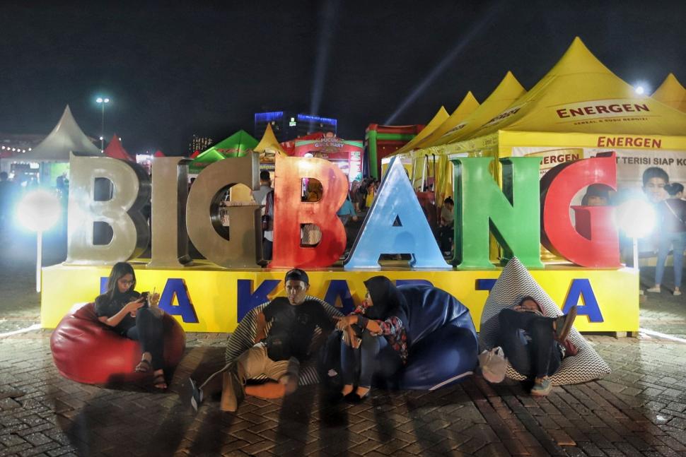 Kemeriahan Big Bang Jakarta 2018 Kemeriahan Big Bang Jakarta 2018