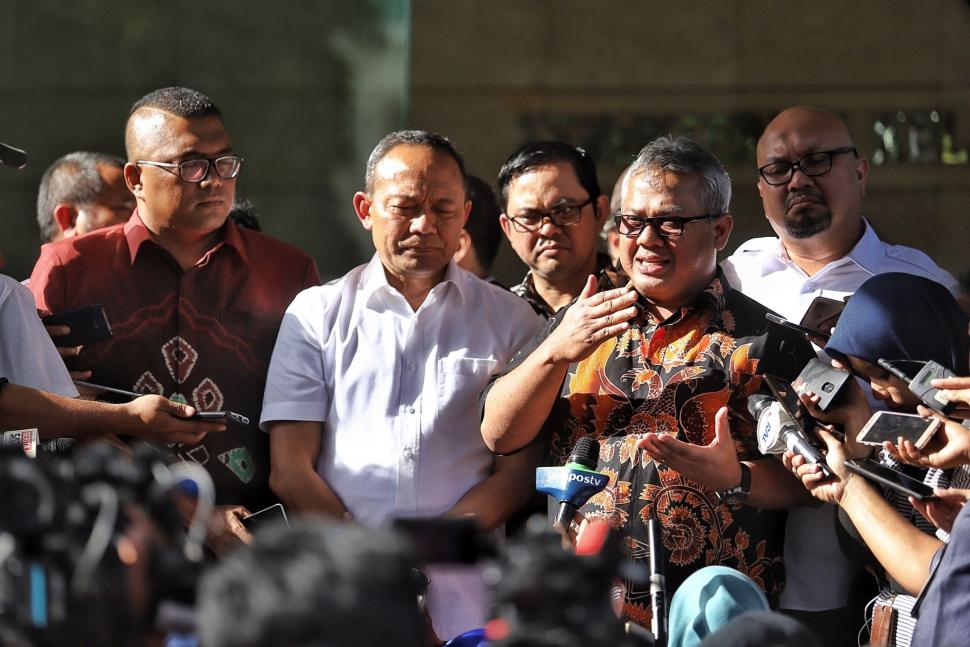 KPU RI Laporkan Penyebaran Berita Hoax Surat Suara ke Bareskrim KPU RI Laporkan Penyebaran Berita Hoax Surat Suara ke Bareskrim