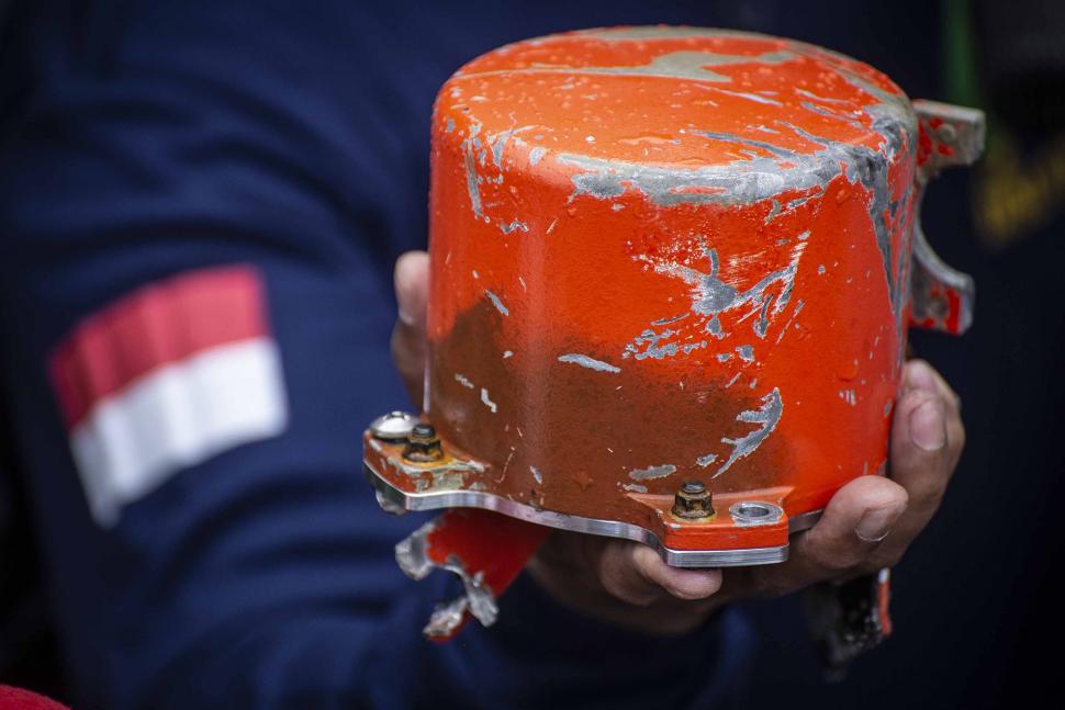 Begini Penampakan Kotak Hitam CVR Lion Air JT 610 Begini Penampakan Kotak Hitam CVR Lion Air JT 610