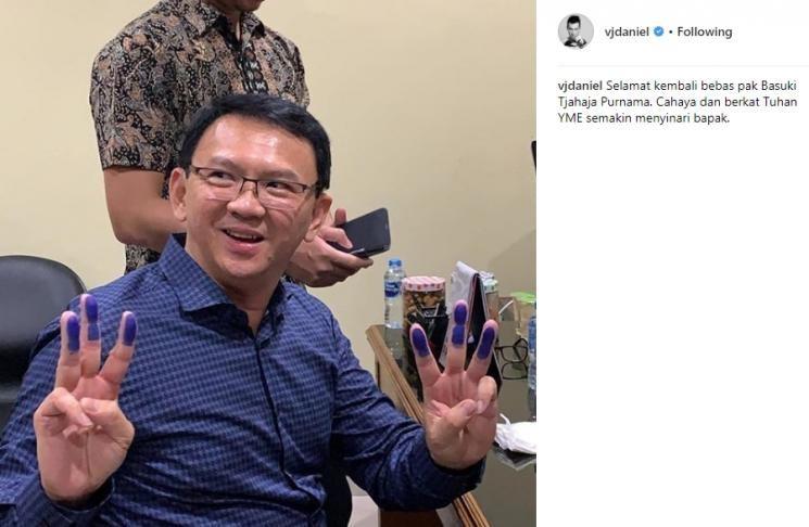 Artis menyambut kebebasan Ahok dari Marko Brimob. [instagram]