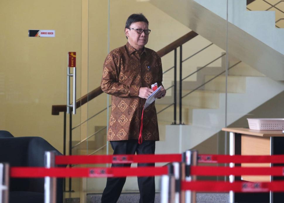 Ekspresi Mendagri Tjahjo Kumolo Diperiksa KPK Terkait Kasus Suap Meikarta Ekspresi Mendagri Tjahjo Kumolo Diperiksa KPK Terkait Kasus Suap Meikarta